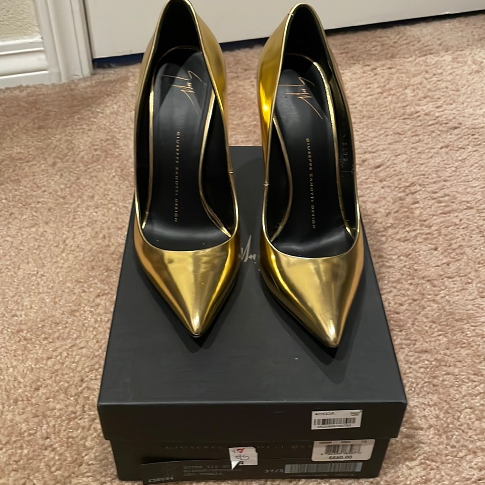 Authentic Giuseppe Zanotti shoes worn once, perfect condition